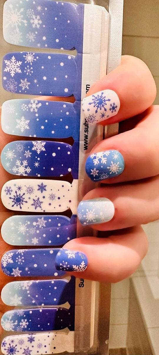 XL White and Blue Snowflakes
